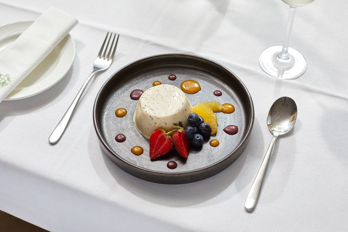 Fine dining at St George's Hill Lawn Tennis Club